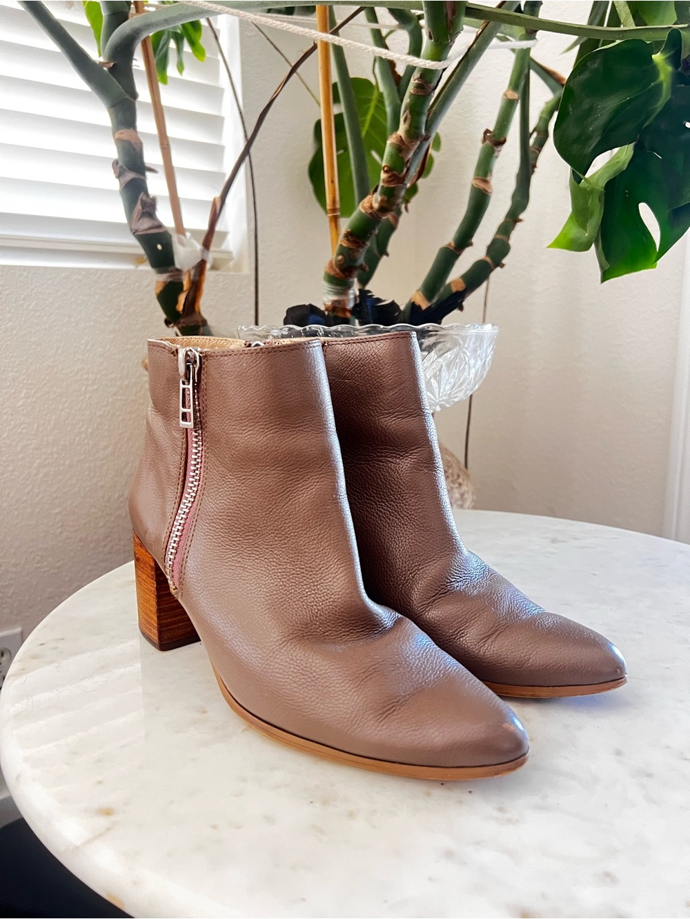 Charles David Taupe Leather Block Heel Ankle Boots size 7